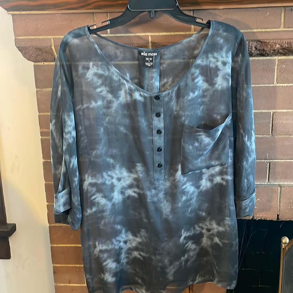 Ella Moss lightweight (sheer) tie-dye blouse with hue of black, gray and white